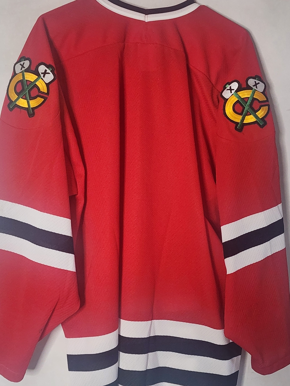CCM Red Black White Men’s Hockey Sweater Jersey - Picture 2 of 8